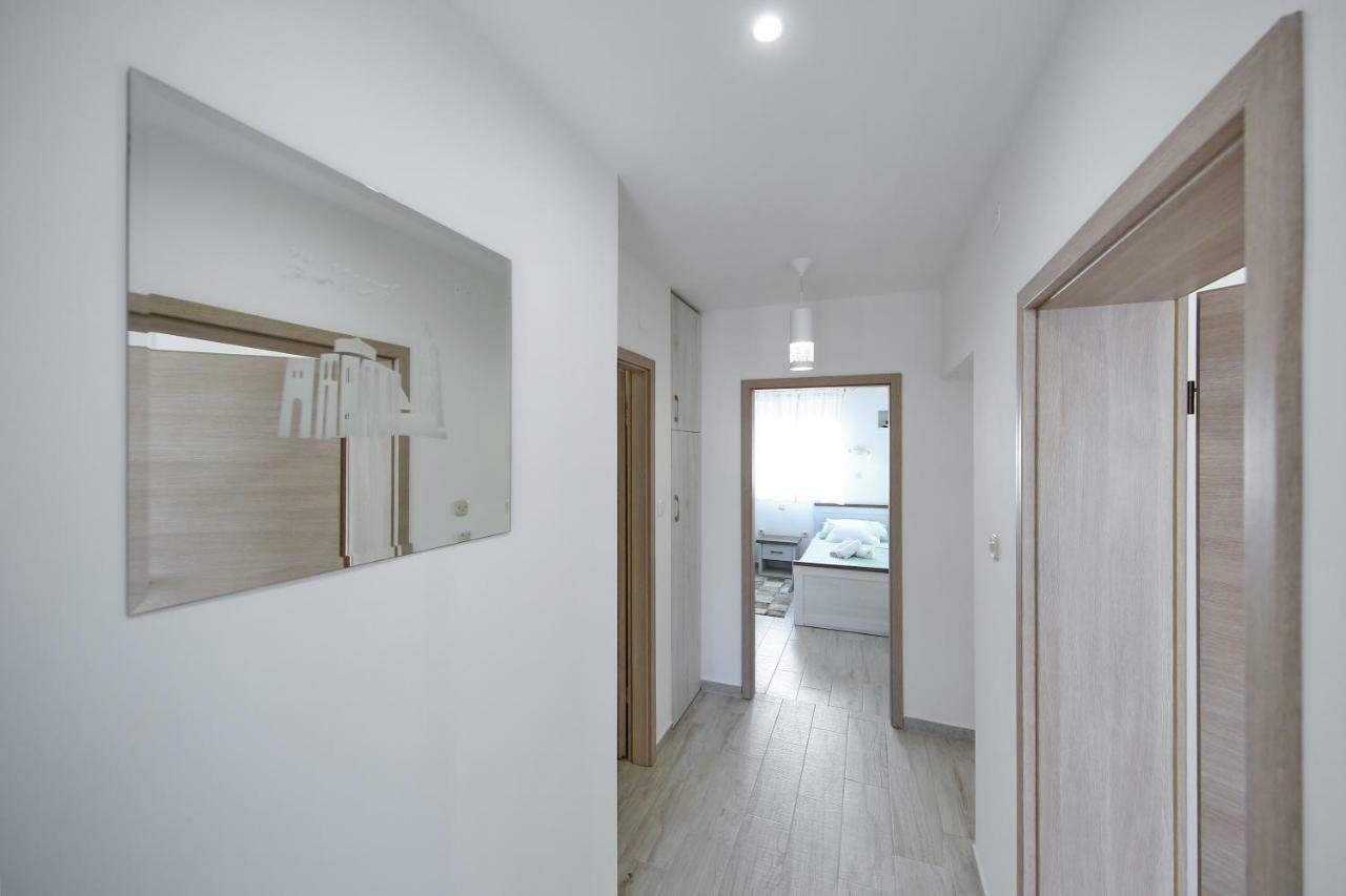 Apartment Nela ซาดาร์ ภายนอก รูปภาพ