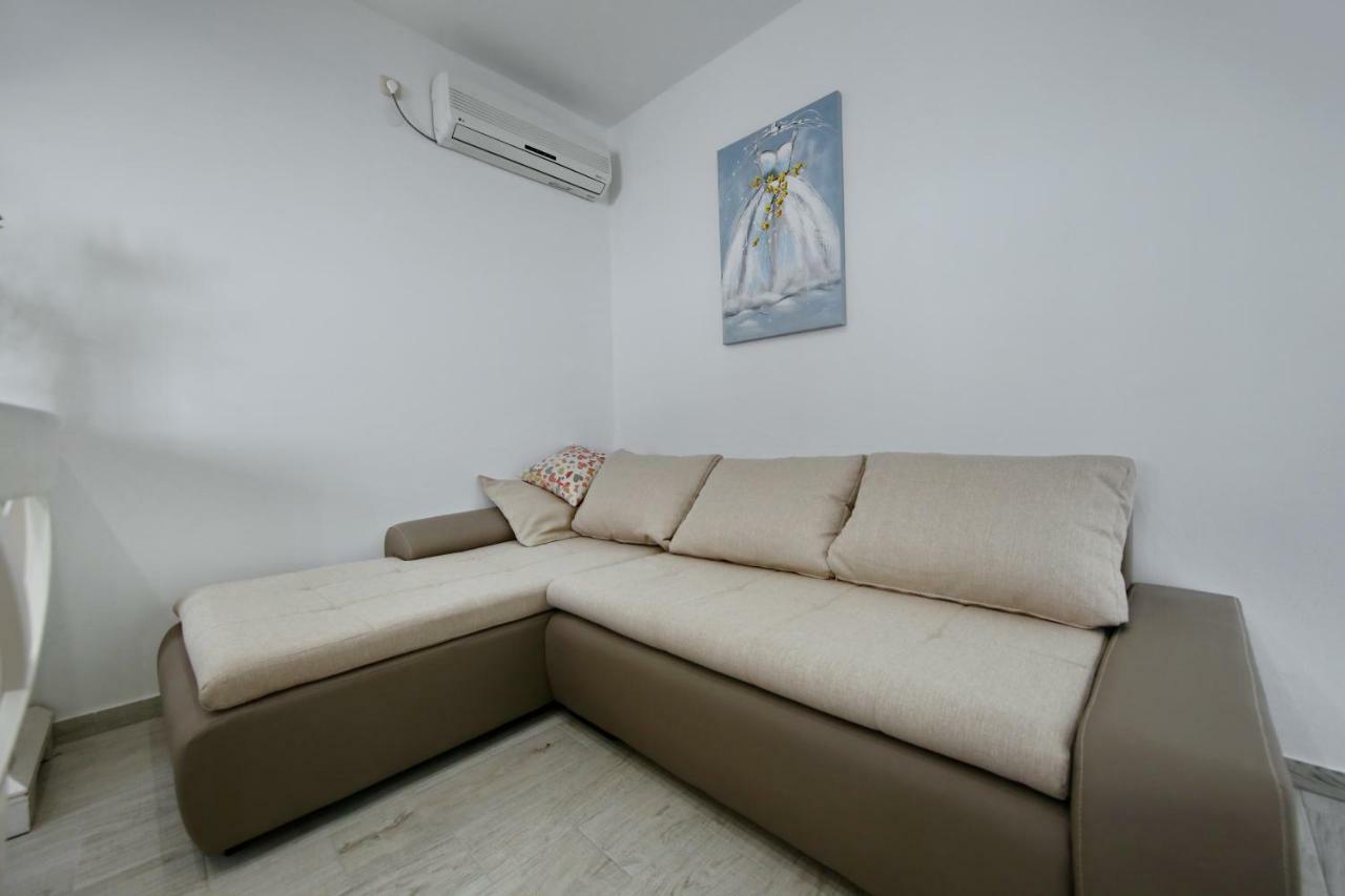 Apartment Nela ซาดาร์ ภายนอก รูปภาพ